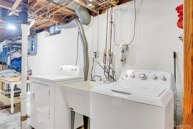 Builiding view thirty three for 30212 Greater Mack, Saint Clair Shores, MI. 48082