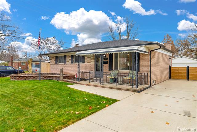 Builiding view three for 30212 Greater Mack, Saint Clair Shores, MI. 48082