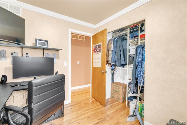 Builiding view twenty five for 30212 Greater Mack, Saint Clair Shores, MI. 48082