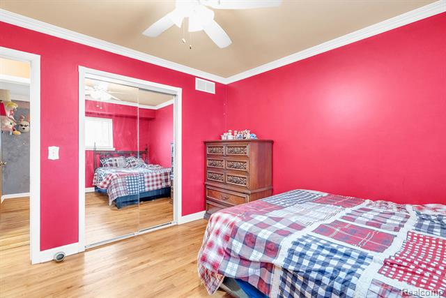 Builiding view twenty three for 30212 Greater Mack, Saint Clair Shores, MI. 48082