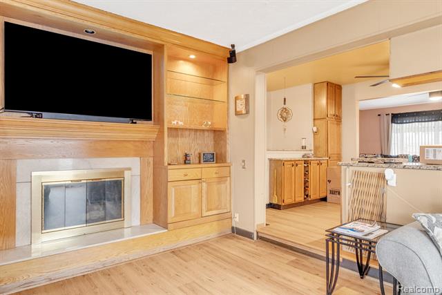 Builiding view twenty for 30212 Greater Mack, Saint Clair Shores, MI. 48082