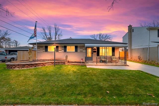 front view for 30212 Greater Mack, Saint Clair Shores, Mi. 48082