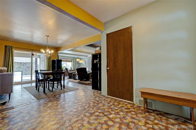 Builiding view eight for 8704 Edna, Warren, MI. 48093