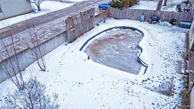 Builiding view fifty five for 8704 Edna, Warren, MI. 48093