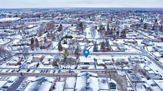 Builiding view fifty for 8704 Edna, Warren, MI. 48093