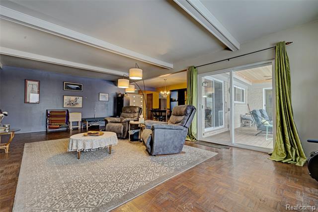 Builiding view sixteen for 8704 Edna, Warren, MI. 48093