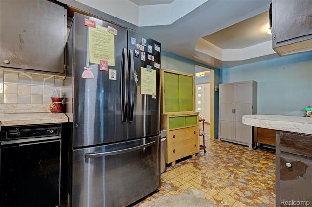 Builiding view twenty one for 8704 Edna, Warren, MI. 48093