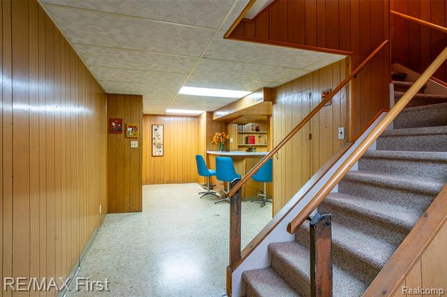 Builiding view forty six for 30607 Lorraine, Warren, MI. 48093