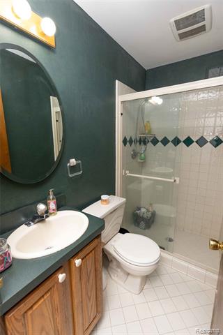 Builiding view eleven for 30988 Moroso, Warren, MI. 48088