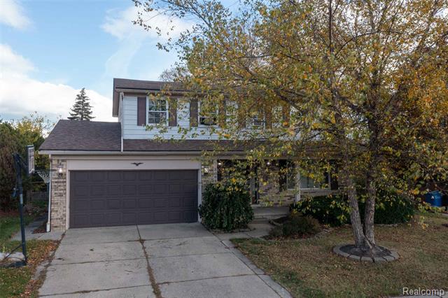 front view for 30988 Moroso, Warren, Mi. 48088