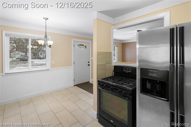 Builiding view six for 19127 Colorado, Roseville, MI. 48066