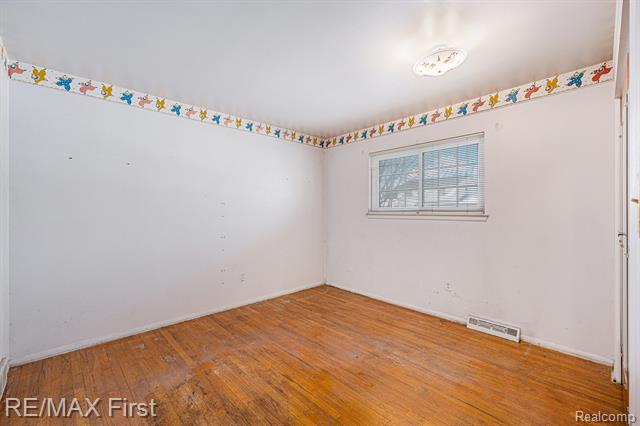 Builiding view eleven for 31040 Champine, Saint Clair Shores, MI. 48082