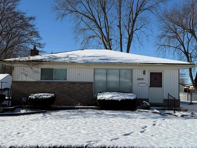 Builiding view one for 31515 Newport, Warren, MI. 48088