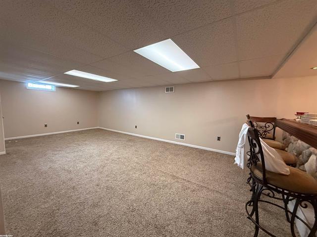 Builiding view sixteen for 31515 Newport, Warren, MI. 48088