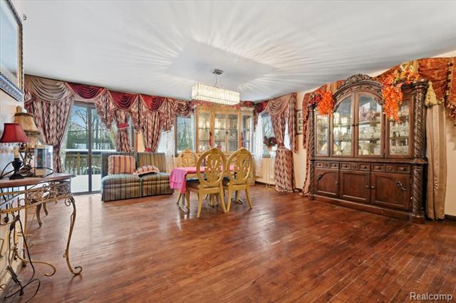 Builiding view eleven for 21428 Lundy, Farmington, MI. 48336