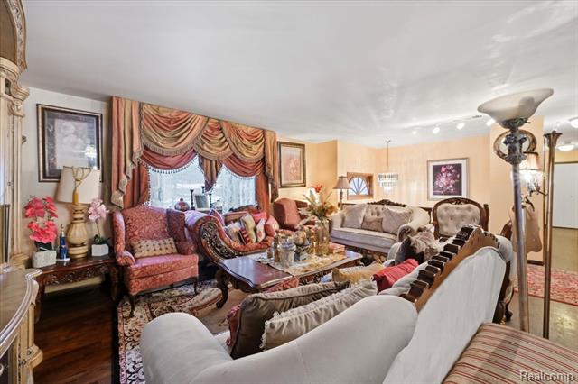 Builiding view five for 21428 Lundy, Farmington, MI. 48336