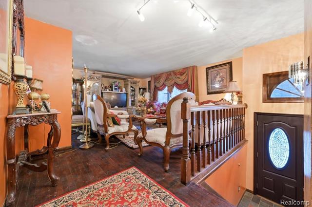 Builiding view four for 21428 Lundy, Farmington, MI. 48336