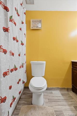 Builiding view thirty eight for 21428 Lundy, Farmington, MI. 48336