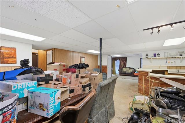 Builiding view thirty five for 21428 Lundy, Farmington, MI. 48336