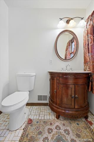 Builiding view twenty eight for 21428 Lundy, Farmington, MI. 48336