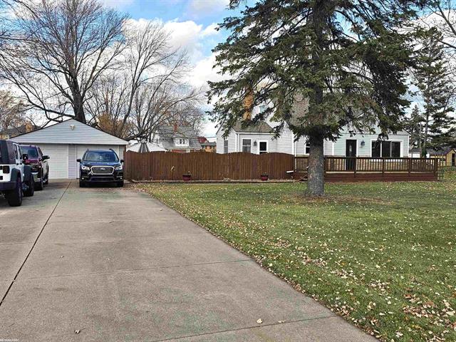 Builiding view two for 17535 Doris, Fraser, MI. 48026