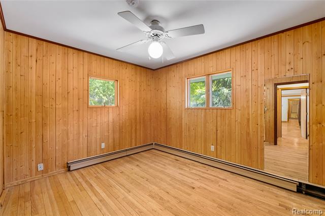Builiding view thirty for 21417 Parker, Farmington, MI. 48336