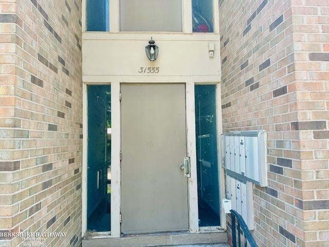 Builiding view two for 31555 Fraser, Fraser, MI. 48026