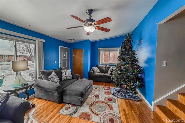 Builiding view three for 17858 Summer So, Fraser, MI. 48026