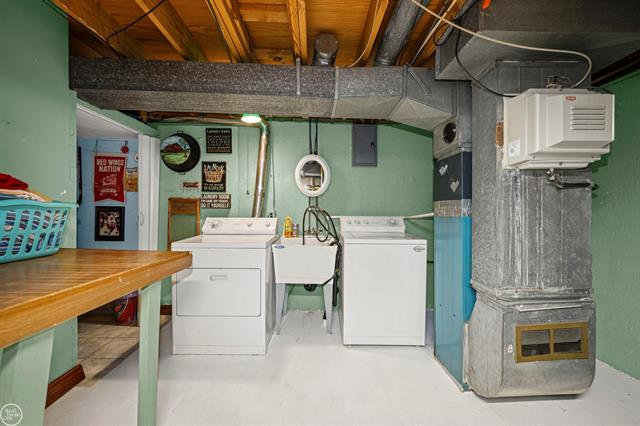 Builiding view twenty one for 31605 Juniper, Warren, MI. 48093