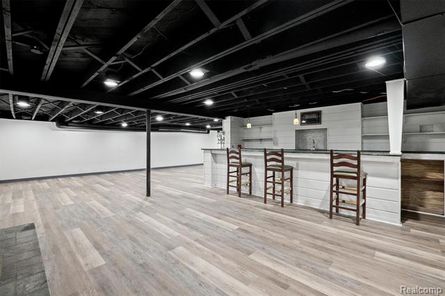 Builiding view twenty five for 11215 Chippewa, Warren, MI. 48093