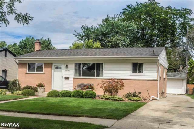 front view for 22947 Socia, Saint Clair Shores, Mi. 48082