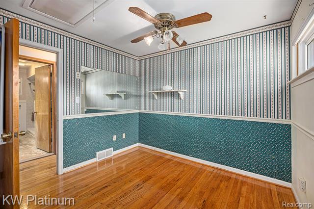 Builiding view thirteen for 21719 , Saint Clair Shores, MI. 48082