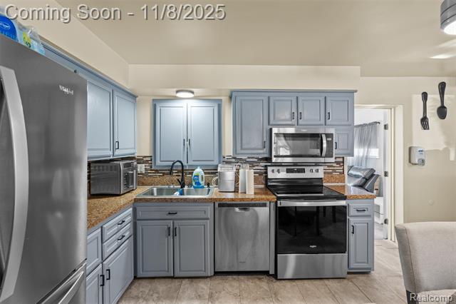 Builiding view five for 22018 Timberidge, Saint Clair Shores, MI. 48082