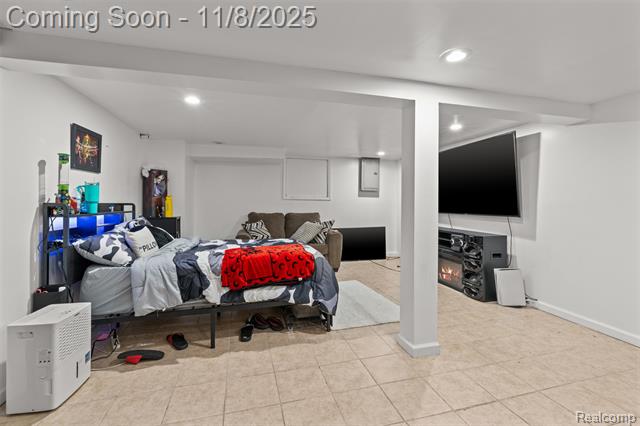 Builiding view nineteen for 22018 Timberidge, Saint Clair Shores, MI. 48082