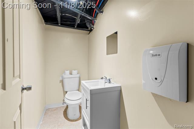 Builiding view twenty one for 22018 Timberidge, Saint Clair Shores, MI. 48082