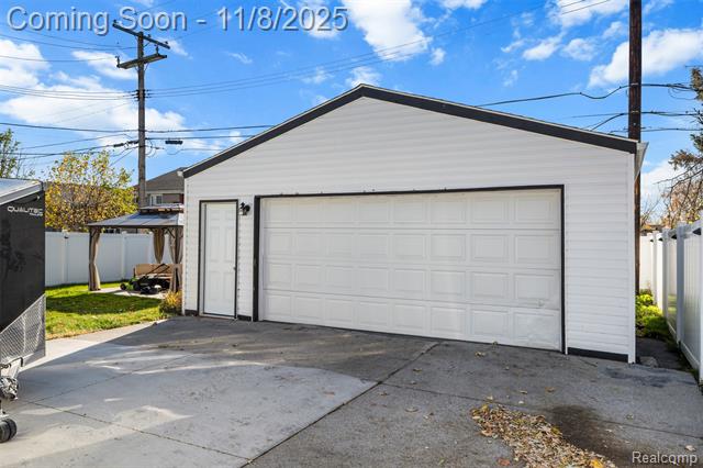 Builiding view twenty six for 22018 Timberidge, Saint Clair Shores, MI. 48082