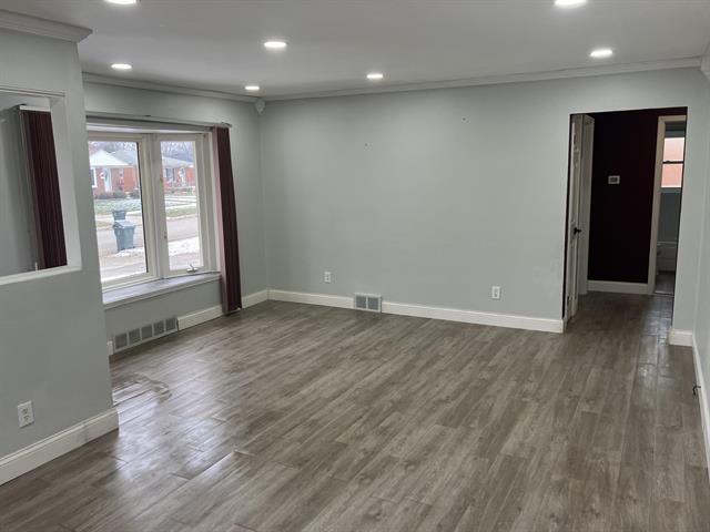 Builiding view seven for 21442 , Saint Clair Shores, MI. 48082