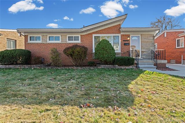 Builiding view one for 21430 , Saint Clair Shores, MI. 48082