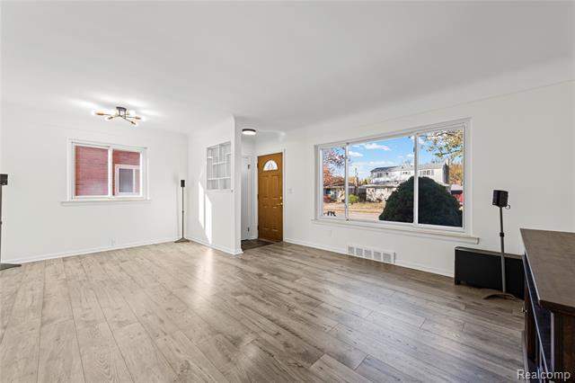 Builiding view thirteen for 21430 , Saint Clair Shores, MI. 48082