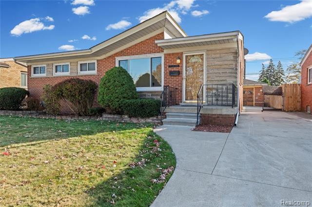 Builiding view three for 21430 , Saint Clair Shores, MI. 48082