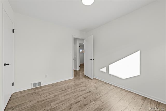 Builiding view twenty four for 21430 , Saint Clair Shores, MI. 48082