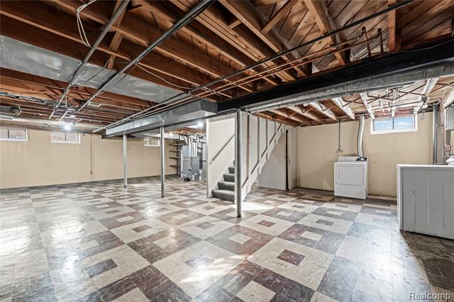 Builiding view twenty seven for 21430 , Saint Clair Shores, MI. 48082