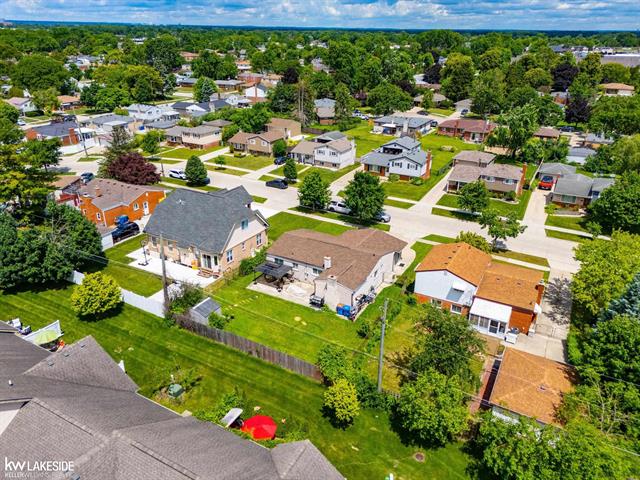 Builiding view forty six for 3824 Dawson, Warren, MI. 48092