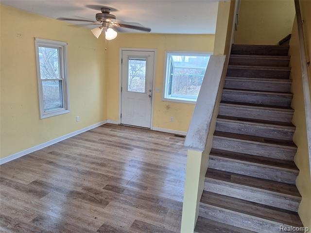 Builiding view sixteen for 31700 Linden, Fraser, MI. 48026