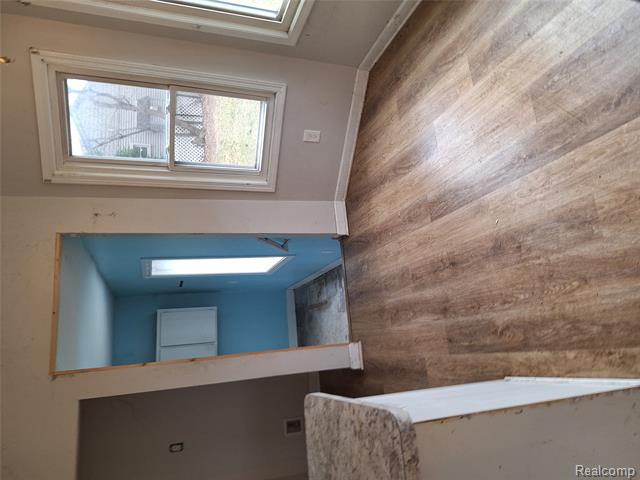 Builiding view ten for 31700 Linden, Fraser, MI. 48026