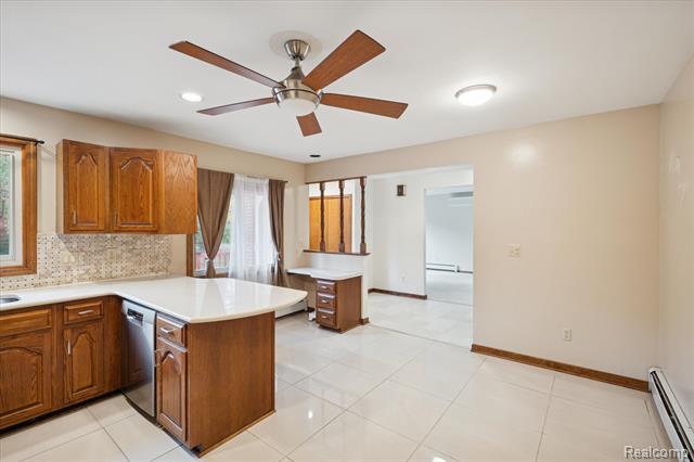 Builiding view nine for 21473 Lundy, Farmington, MI. 48336