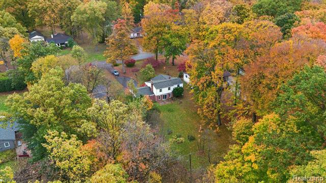 Builiding view twenty six for 21473 Lundy, Farmington, MI. 48336