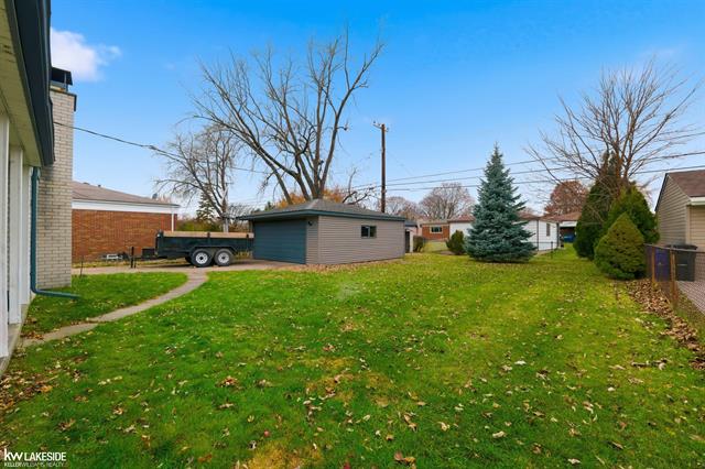 Builiding view twenty nine for 14627 Masonic, Warren, MI. 48088