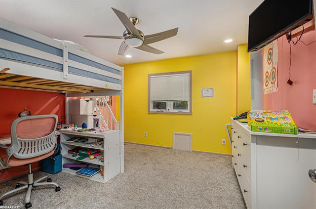 Builiding view fifteen for 23418 Recreation, Saint Clair Shores, MI. 48082