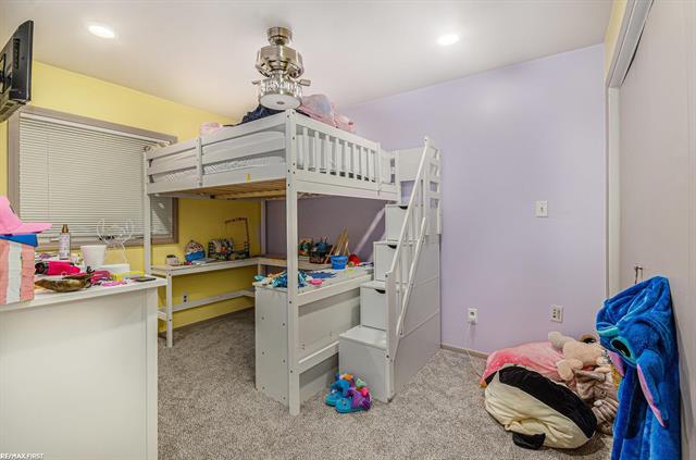 Builiding view fourteen for 23418 Recreation, Saint Clair Shores, MI. 48082